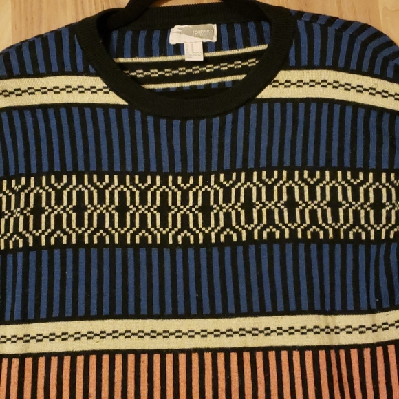 Forever 21 Patterned Sweater - Picture 3 of 4